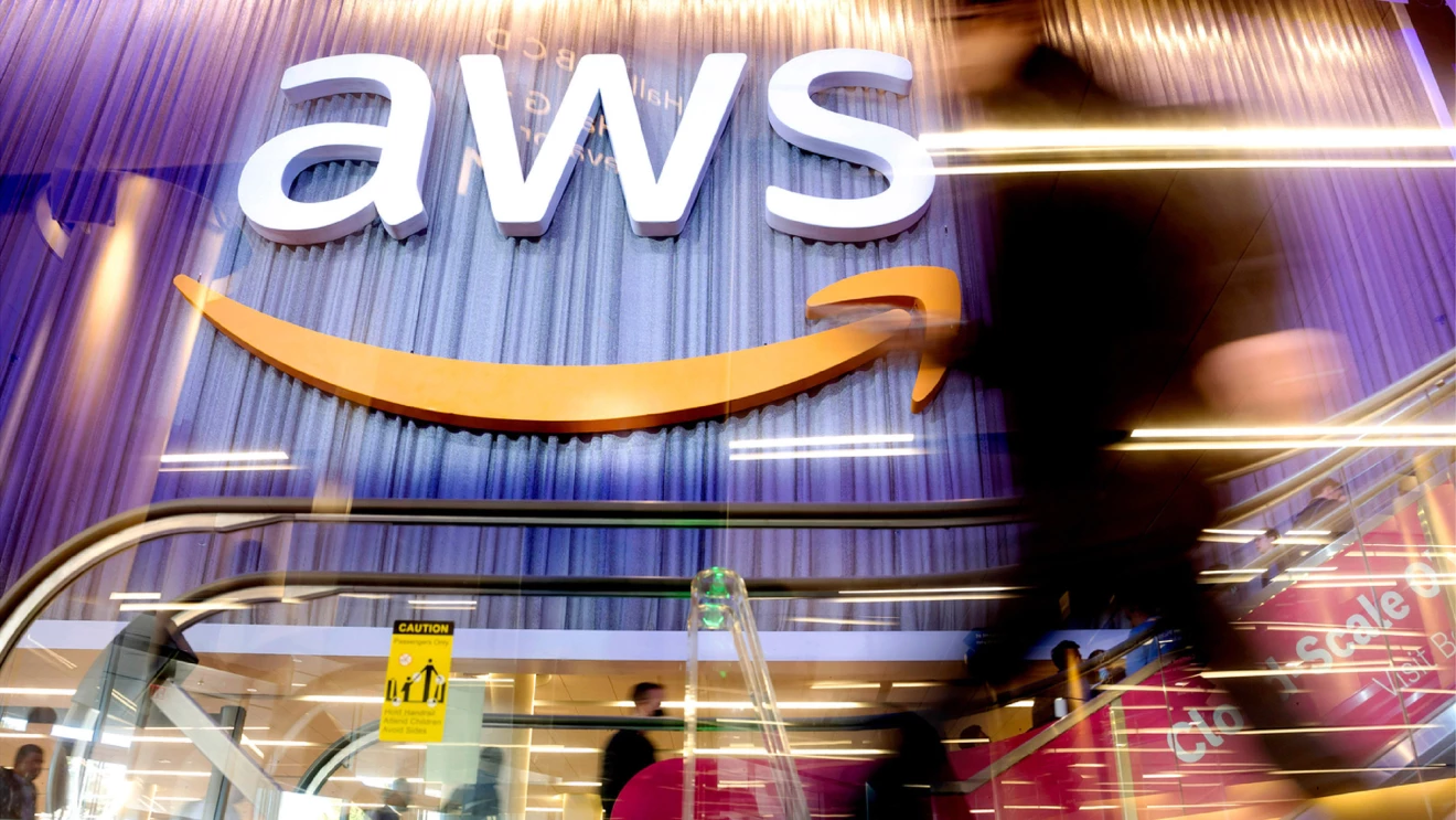 Unveiling Amazon Q: AWS's Entrant into Enterprise-Grade AI Chatbots